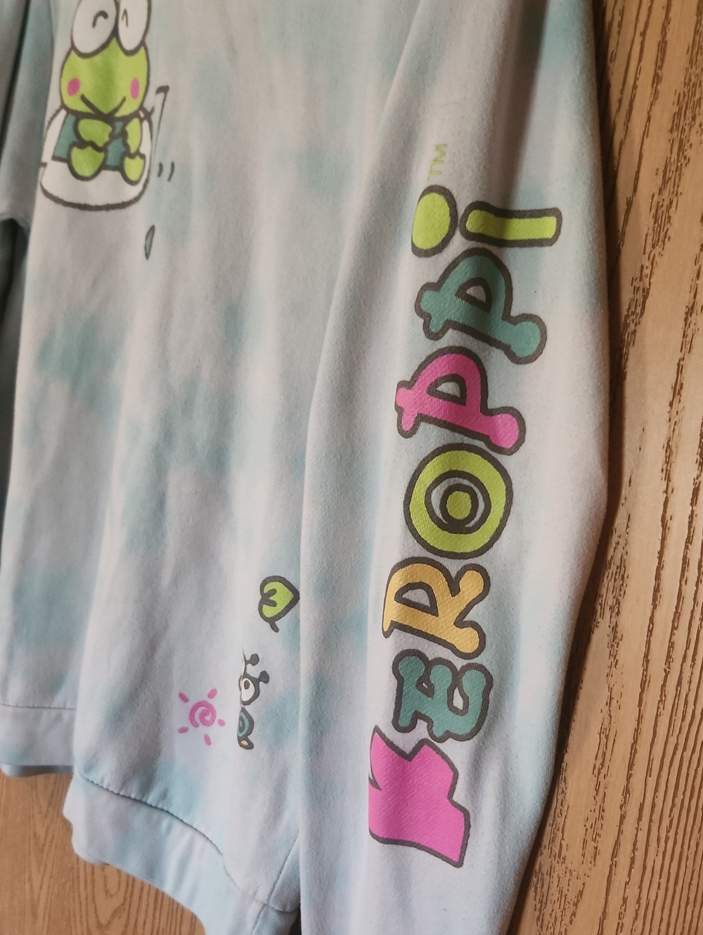 Keroppi Sanrio Sweater Size M - Picture 2 of 5